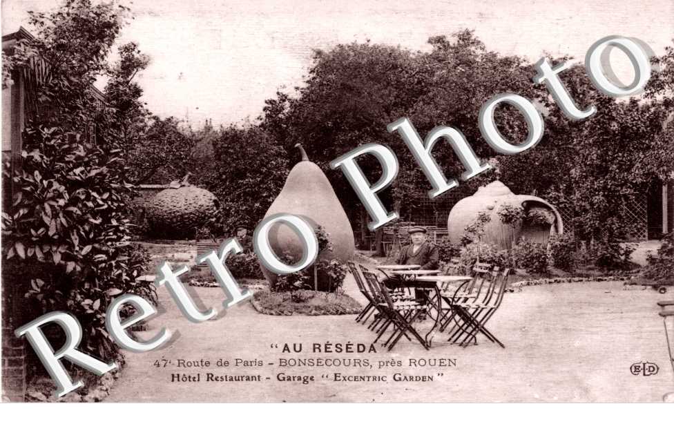 Reseda hotel  "excentric garden"