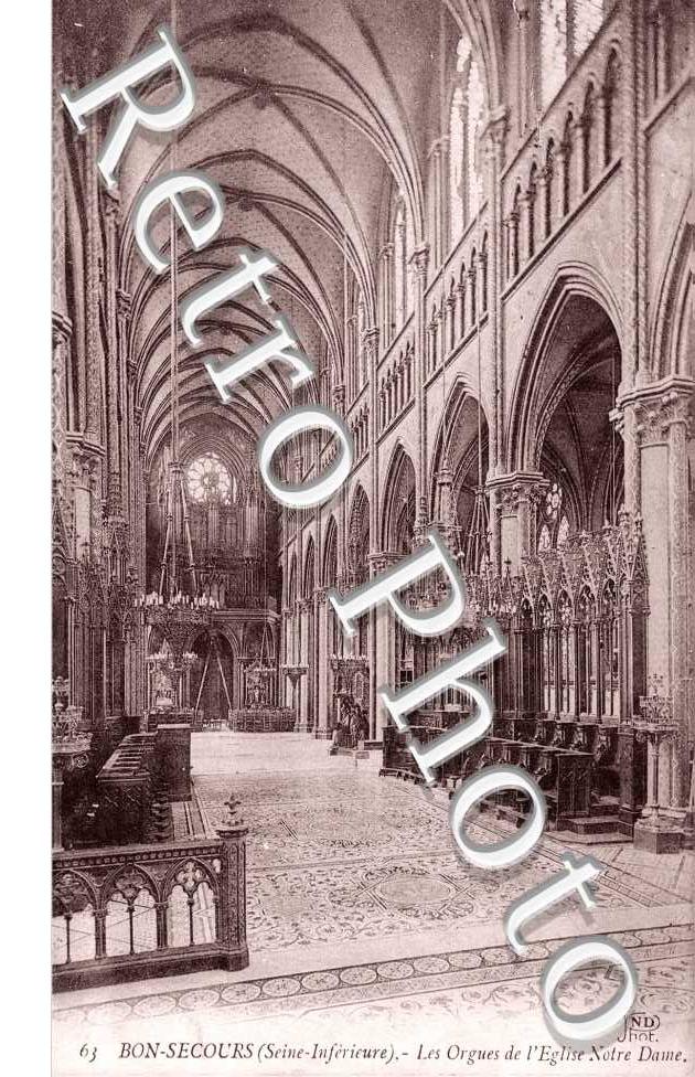 Interieur de l'eglise