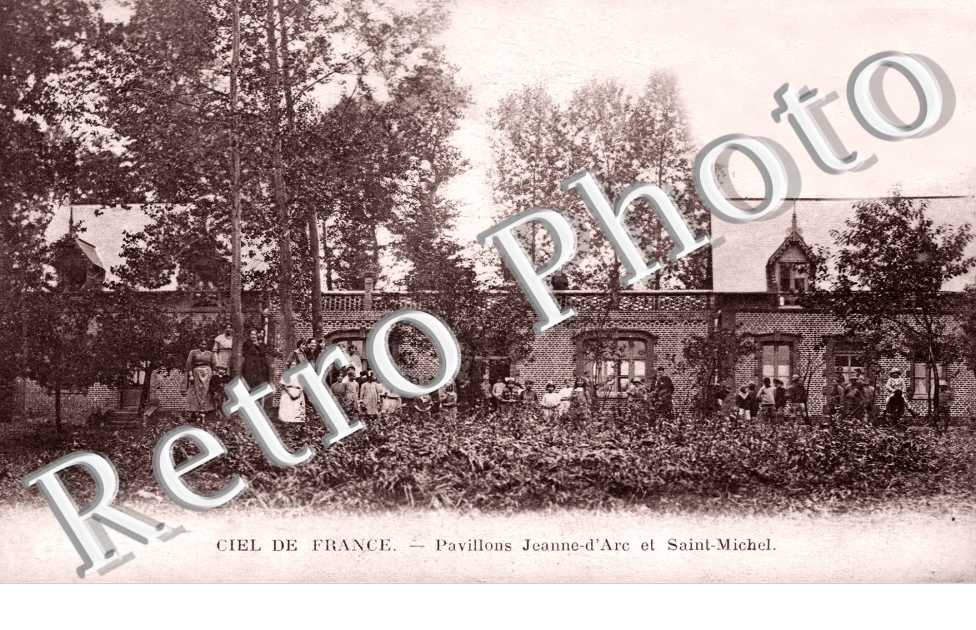 Ciel de France - Pavillons Jeanne D'Arc et Saint Michel