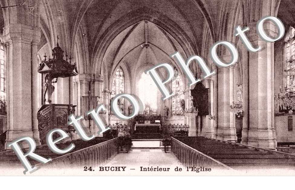 Interieur de l'eglise