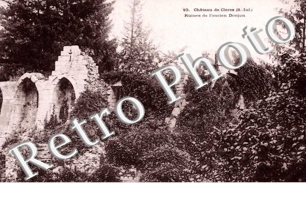 le Chateau - ruines de l'ancien Donjon