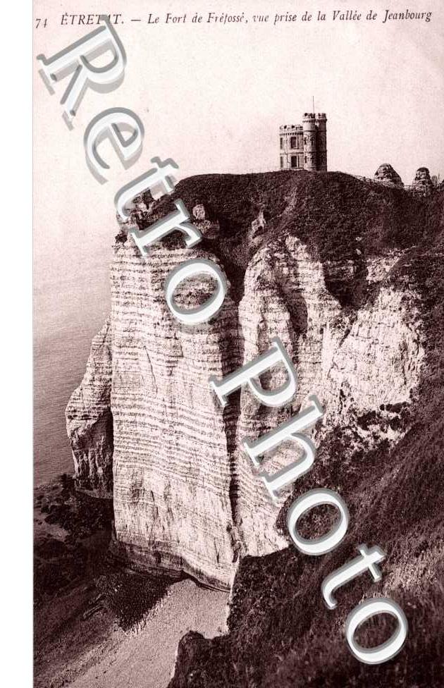 Le Fort de Frejosse, vue prise de la vallee de Jeaubourg