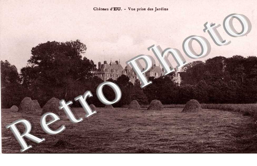 Chateau, vue prise des jardins