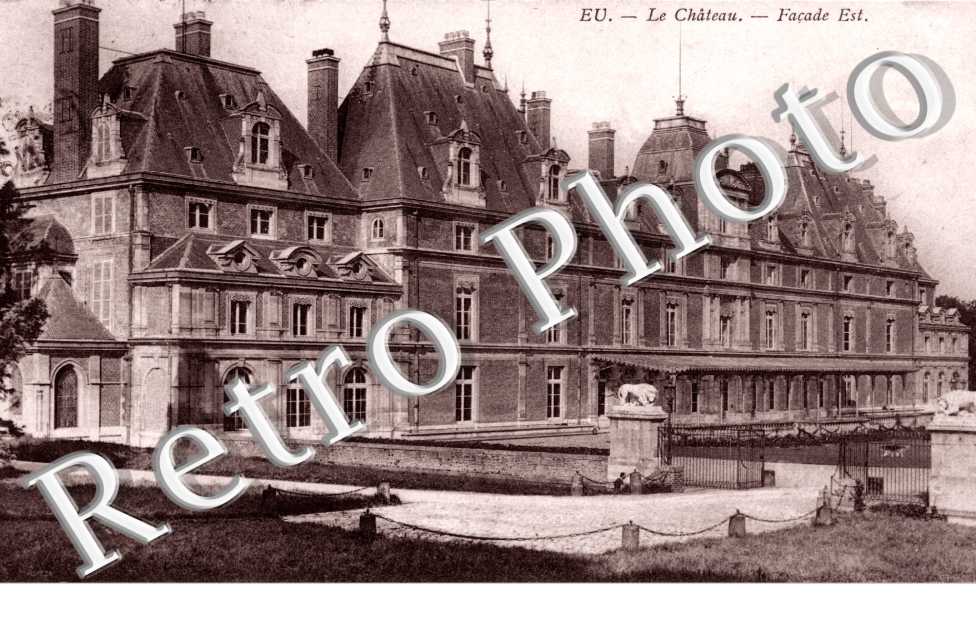 le Chateau, facade est