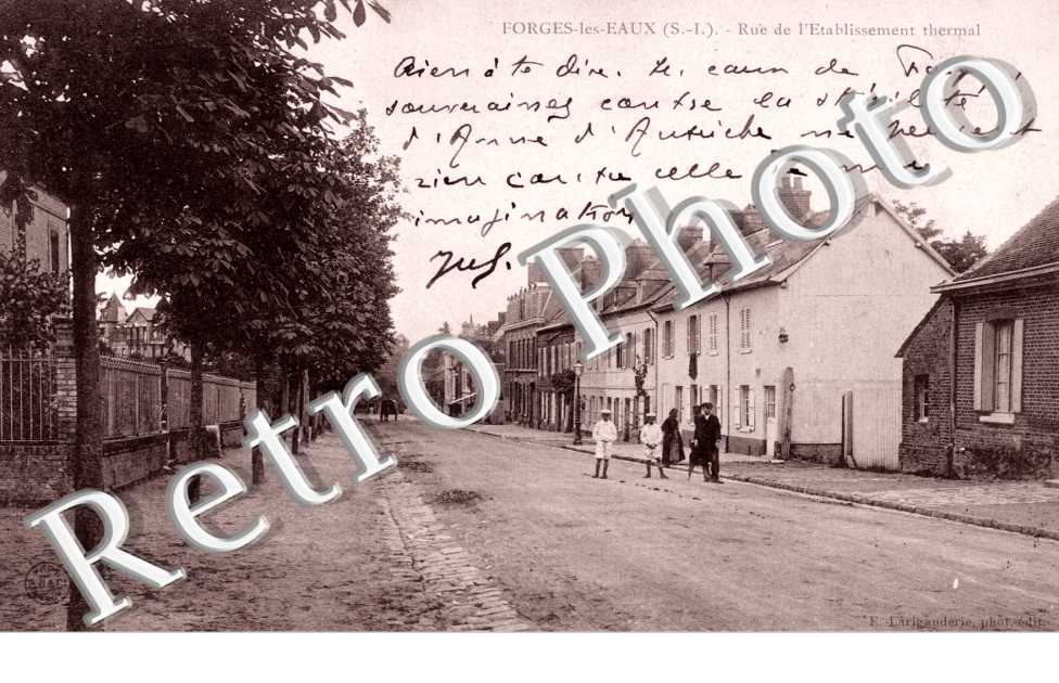 la Rue de l'Etablissement Thermal