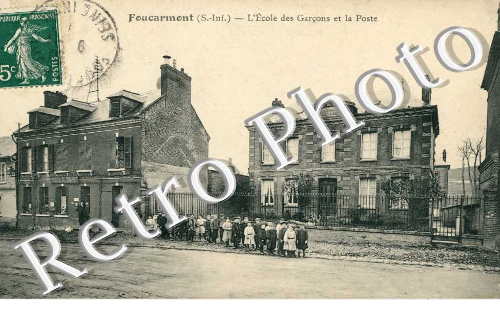 l'Ecole des Garcons et la Poste