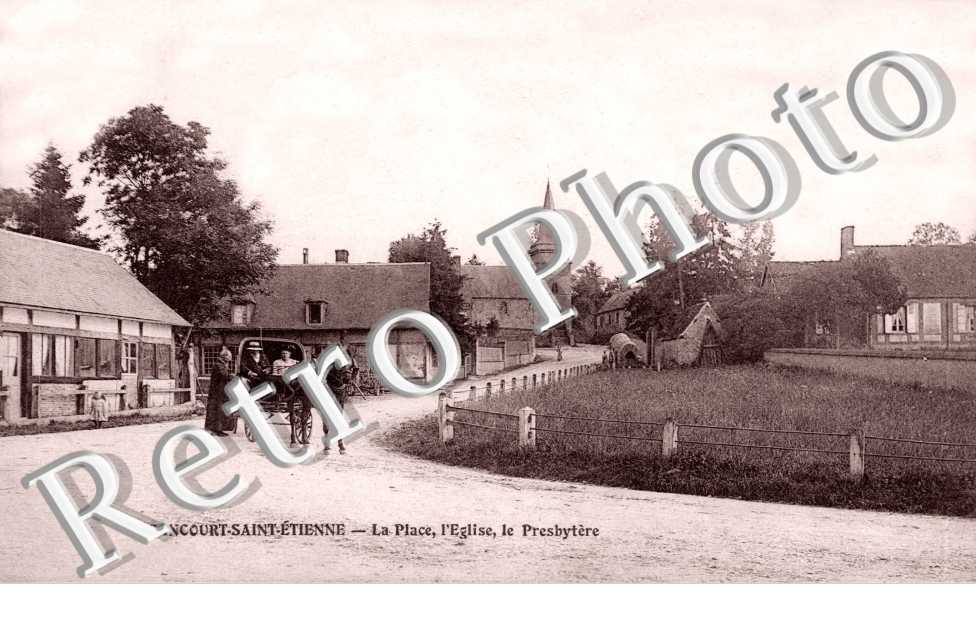La place, l'eglise, le prebytere