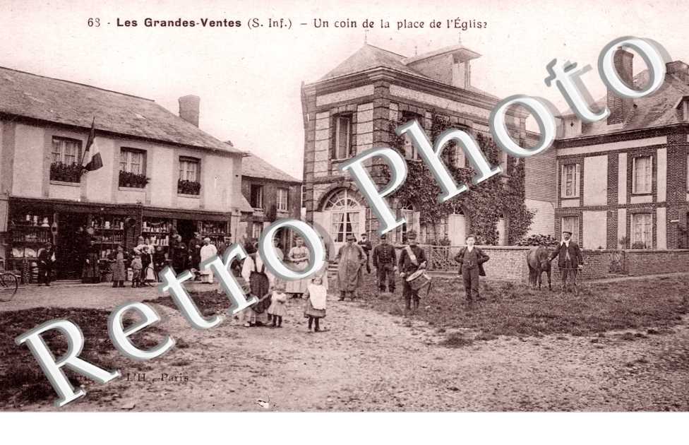 Un coin de la place de l'eglise