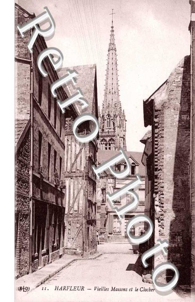 Vieilles Maisons et le clocher