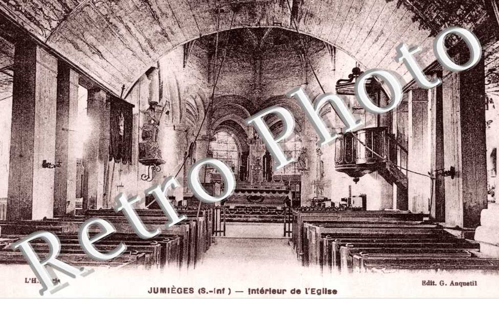 Interieur de l'eglise