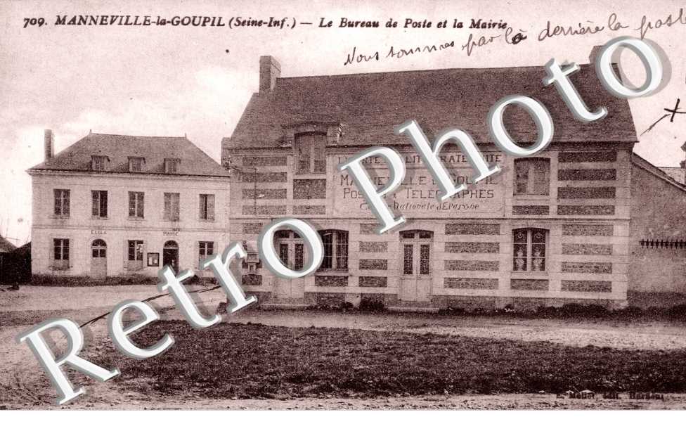le Bureau de Poste et la Mairie