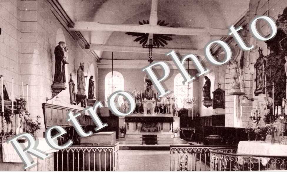 Interieur de l'eglise