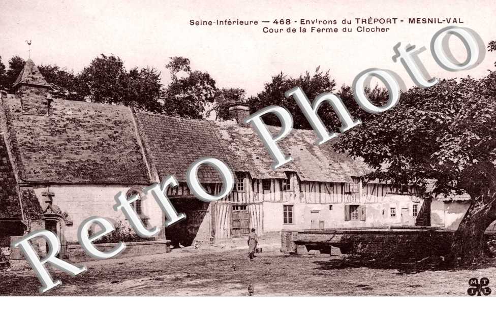 Cour de la Ferme du Clocher