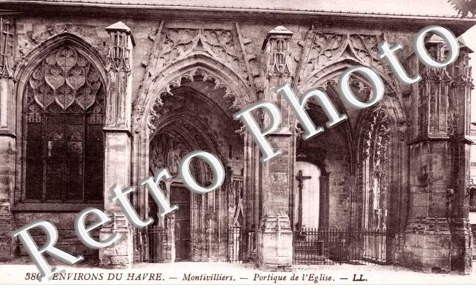 Portique de l'eglise