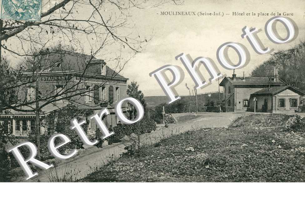 l'Hotel et la Place de la Gare