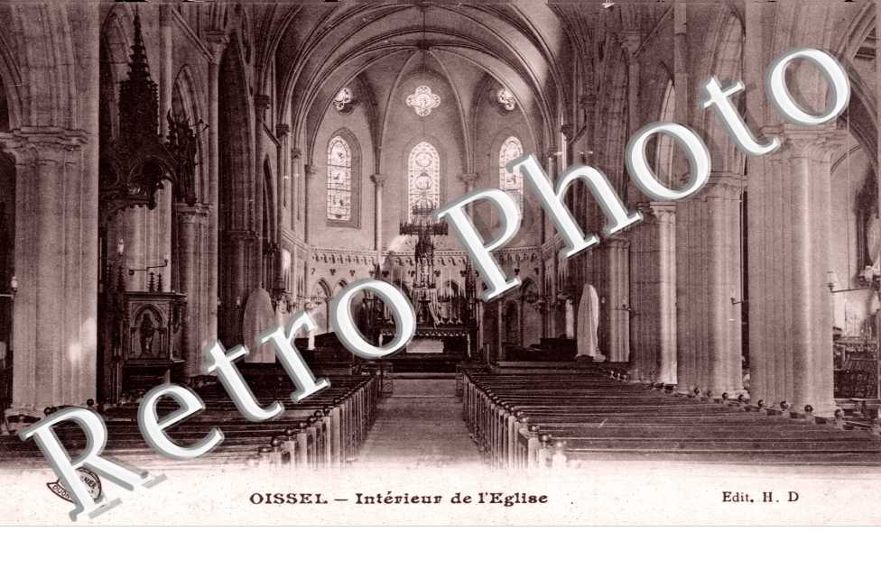 Interieur de l'eglise