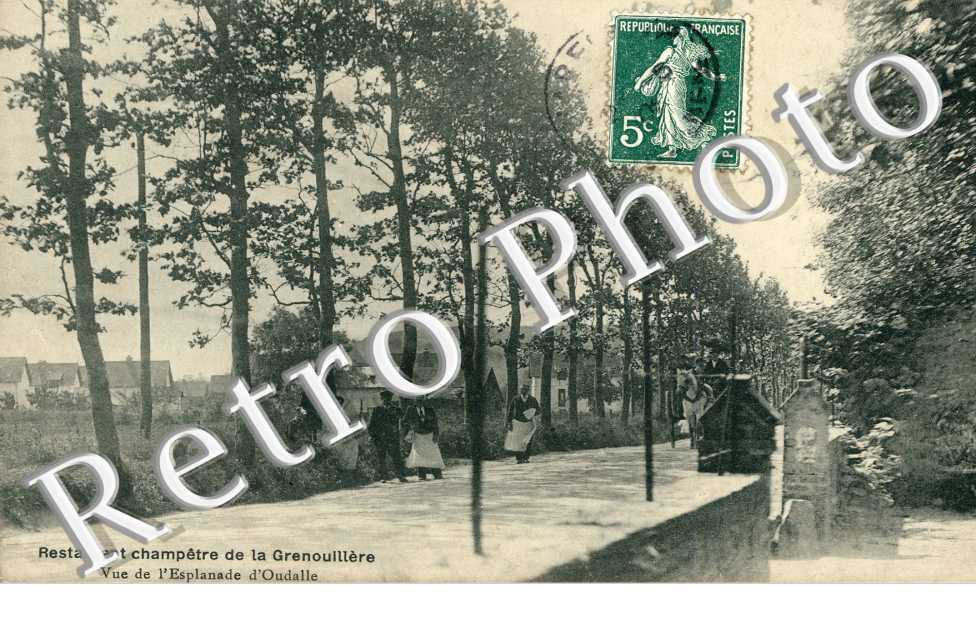 le Restaurant Champetre de la Grenouillere, Vue de l'Esplanade d'Oudalle
