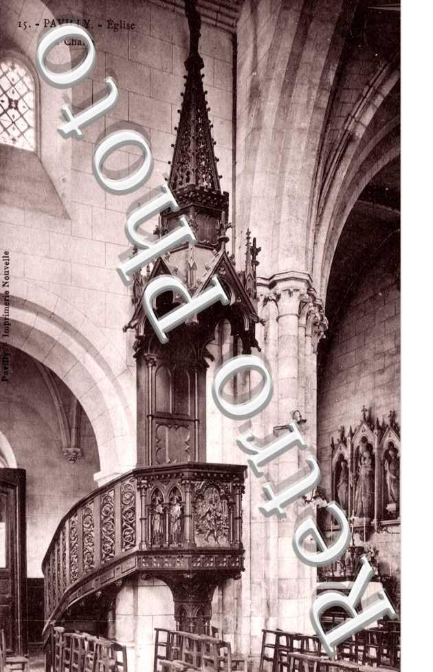 Interieur de l'eglise
