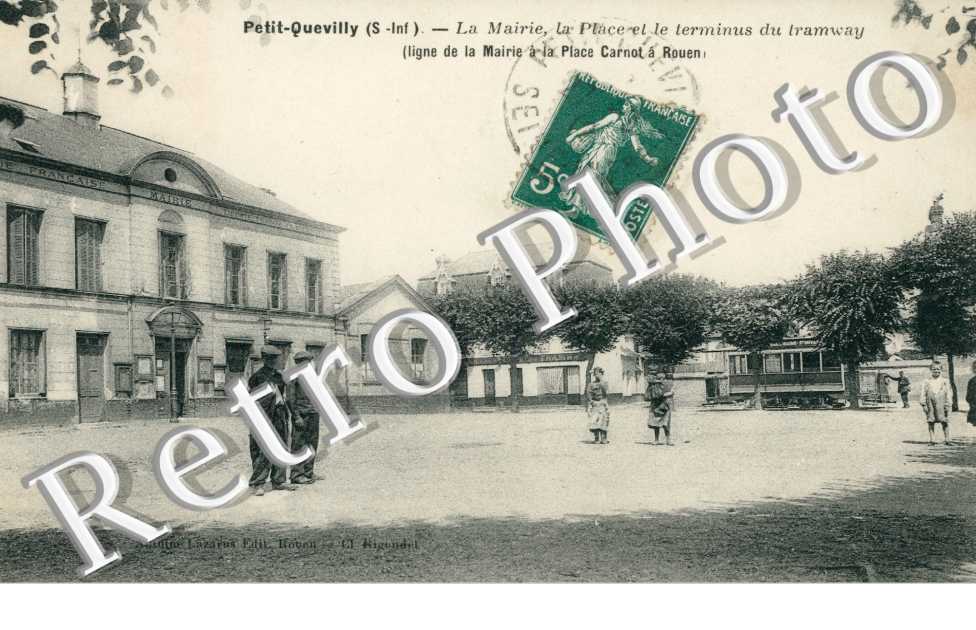 la Mairie, la Place et le Terminus du Tramway