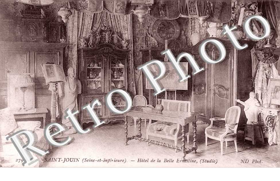 Hôtel de la Belle Ernestine, (studio)