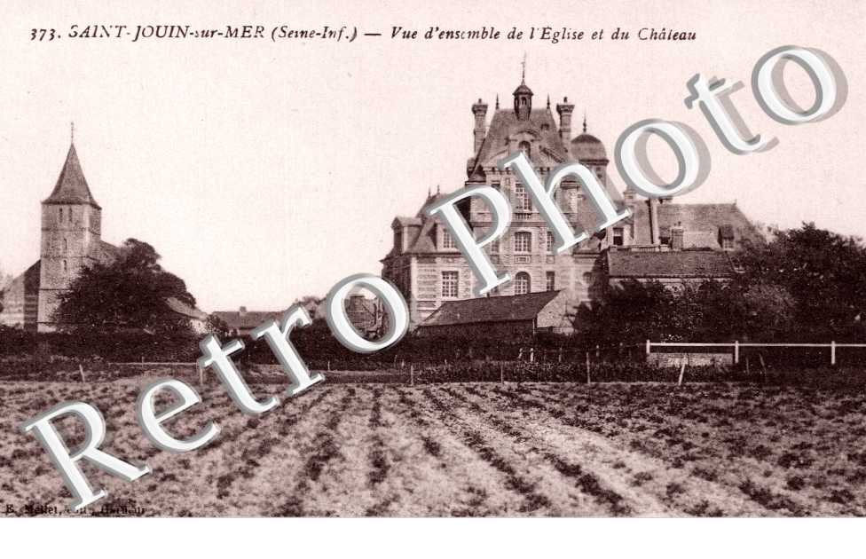 Saint Jouin sur Mer Vue d'ensemble de l'église et du Château
