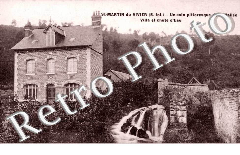 Villa et chute d'eau