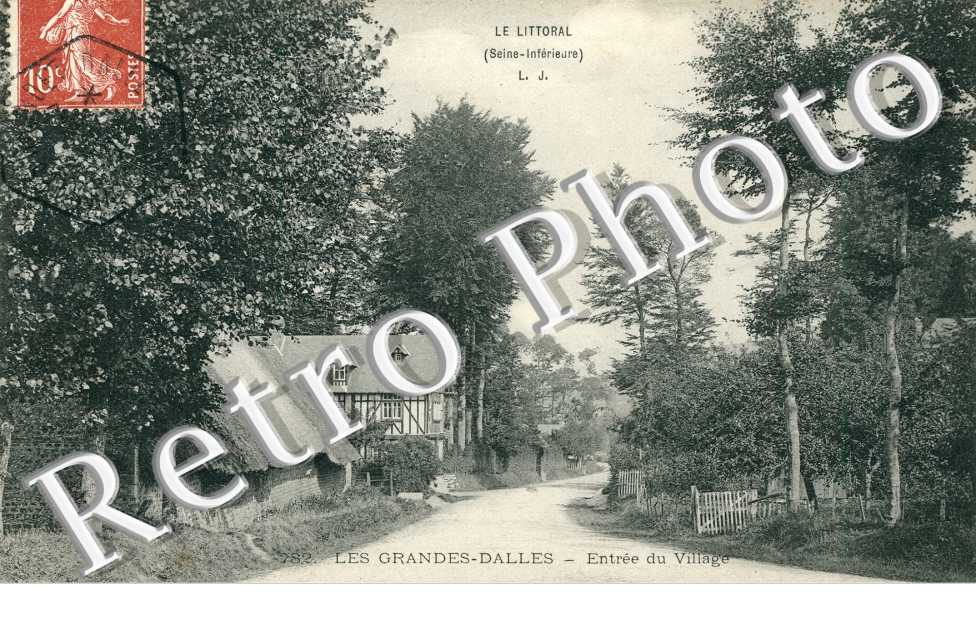 les Grandes-Dalles, Entree du Village
