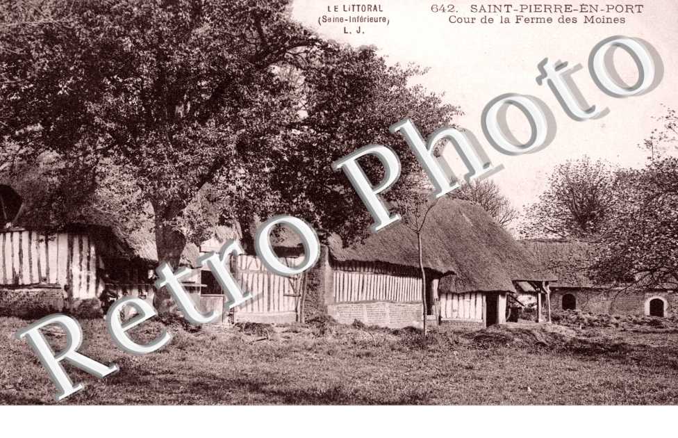Cour de la Ferme des Moines