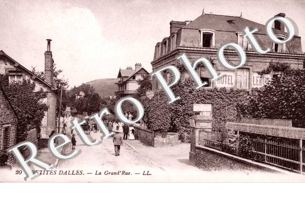 la Grand'Rue, les Petites Dalles