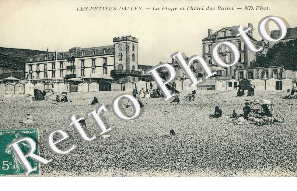 es Petites Dalles - la Plage et l'Hotel des Bains