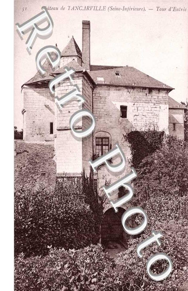 château, tour d'entrée