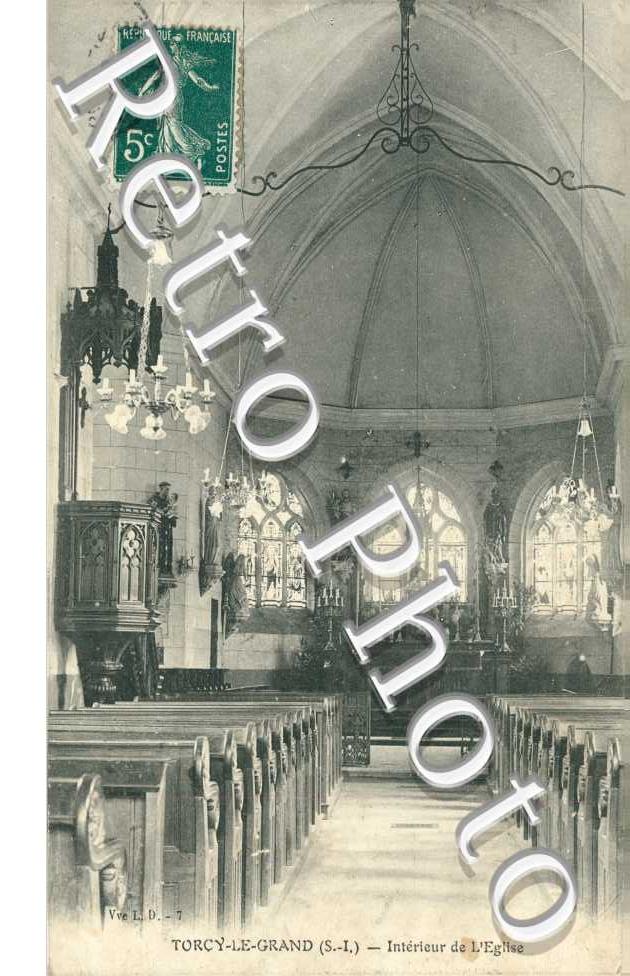 interieur de l'eglise