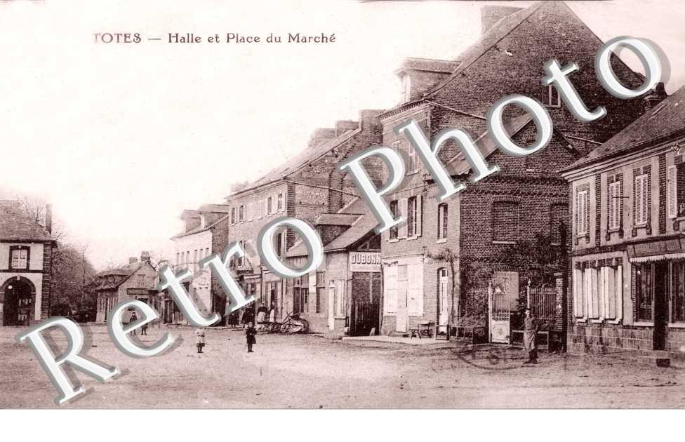 Halle et Place du Marche