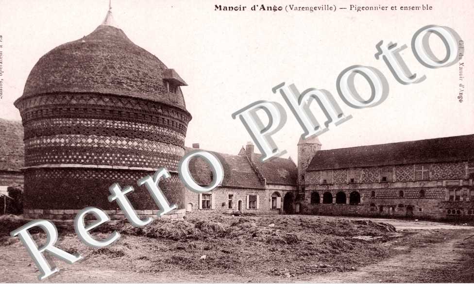 Pigeonnier et Ensemble