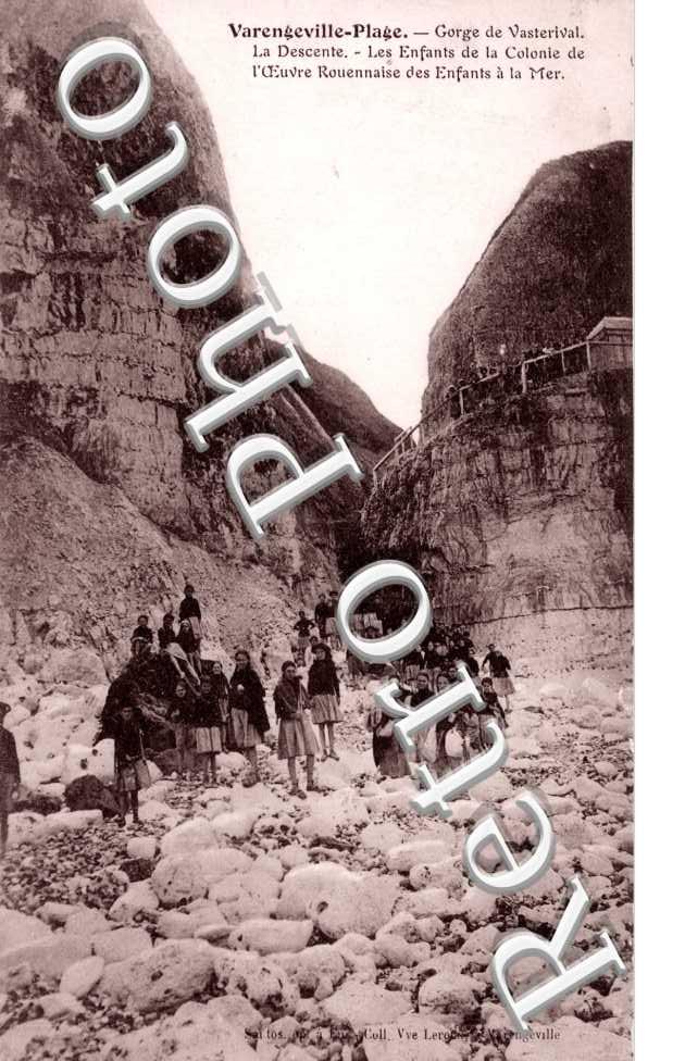 Gorge de Vasterival, les Enfants de la Colonie de l'Oeuvre Rouennaise des Enfants a la Mer