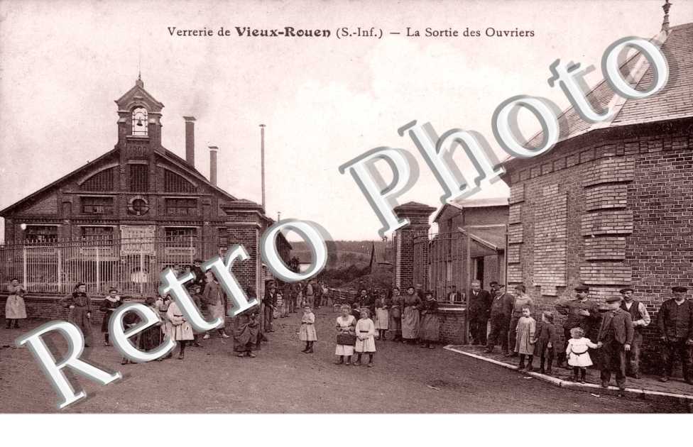 La Verrerie - la sortie des ouvriers