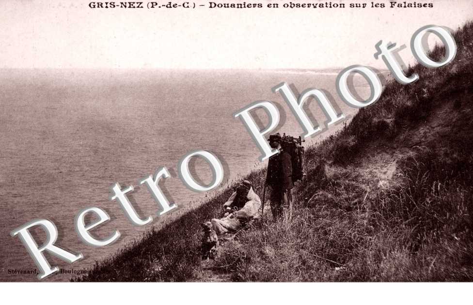 Gris-Nez, douaniers en observation sur les falaises