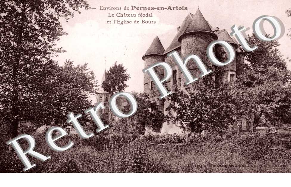 le chateau feodal et l'eglise