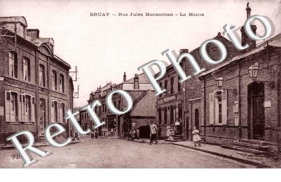 RUE Jules Marmottan, la Mairie 