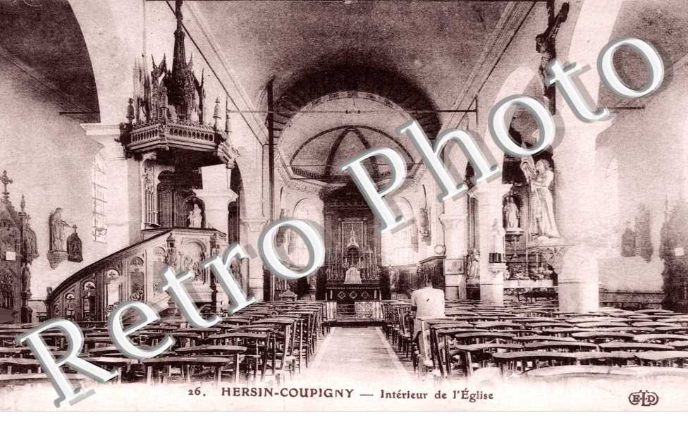 interieur de l' eglise