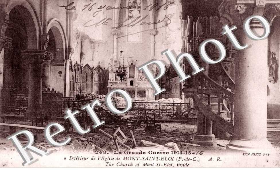 Interieur de l'eglise