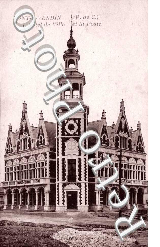 Hotel de ville et la poste