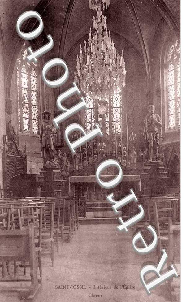 Interieur de l'eglise