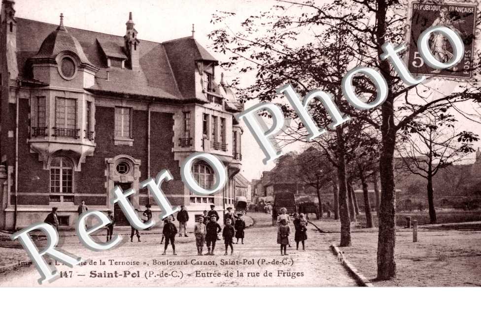 Entree de la rue des Fruges