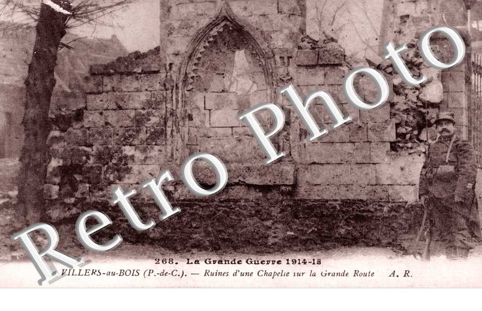 Ruines d'une chapelle sur la grande route