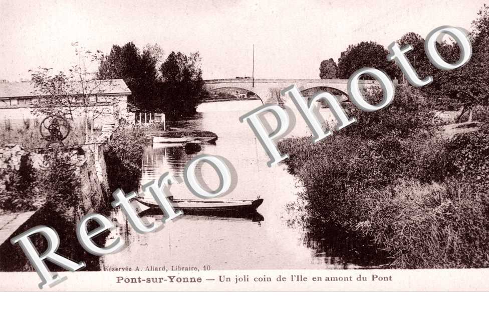 L'Ile en amont du Pont