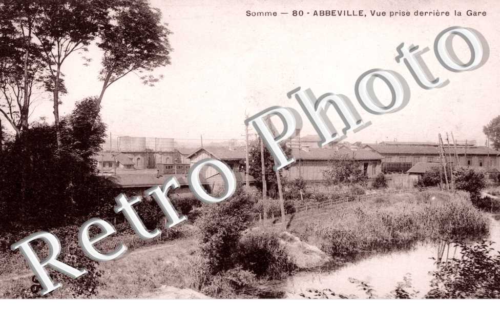 Vue prise derriere la gare