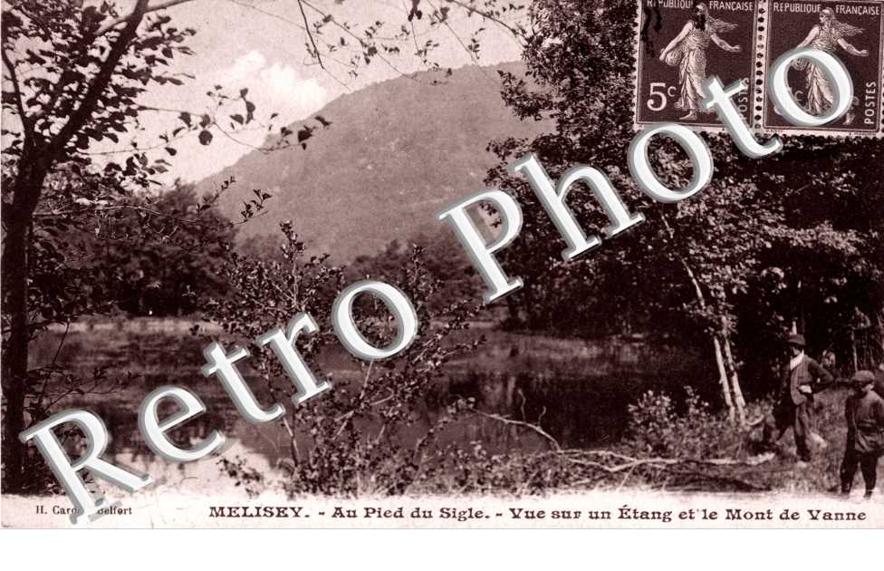 Au pied du sigle - etang et mont de Vanne