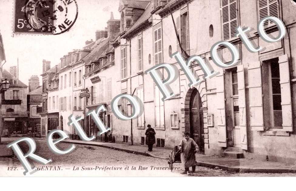 La Sous Prefecture et la Rue Traversiere