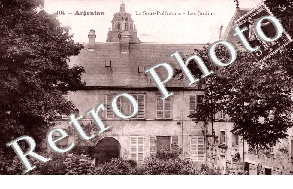 la Sous-Prefecture, les Jardins